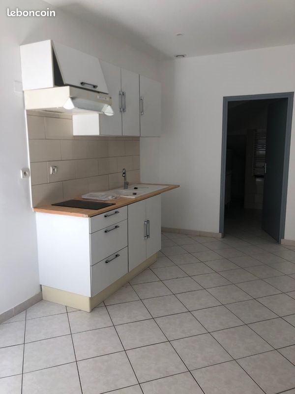 Appartement à louer, 24m², La Farlède