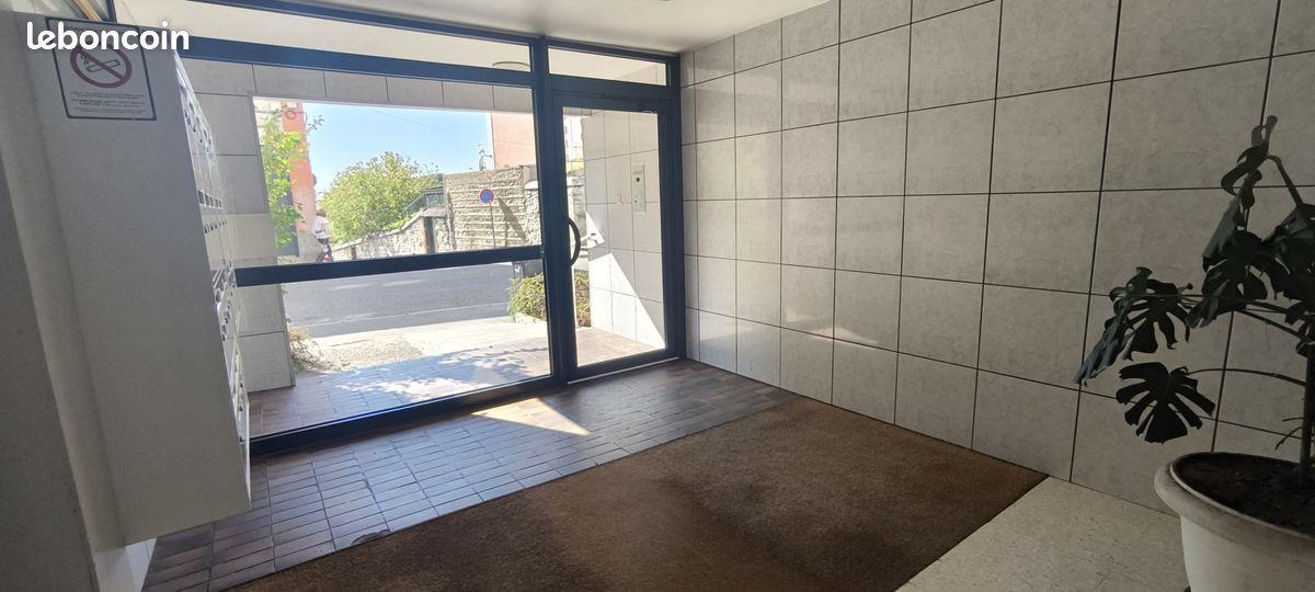 Appartement à vendre, 51m², Saint-Genest-Lerpt