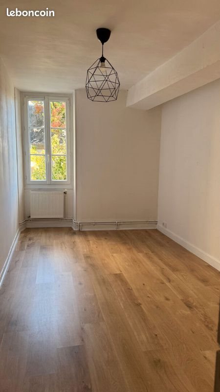 Maison à louer, 119m², Issoudun