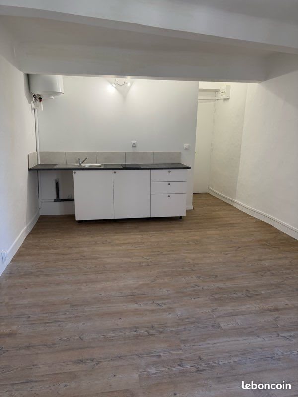Appartement à louer, 22m², Roquevaire