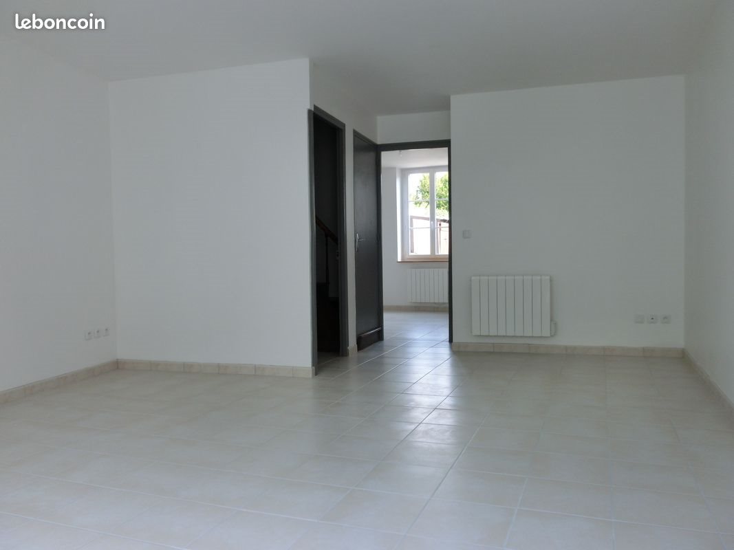 Maison à louer, 100m², Neuville-aux-Bois