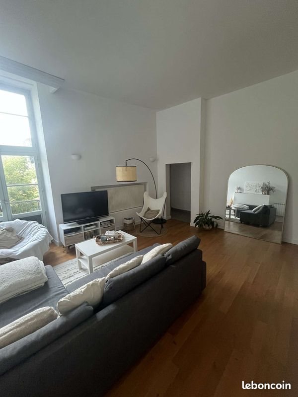 Appartement à vendre, 80m², Saint-Marcellin-en-Forez