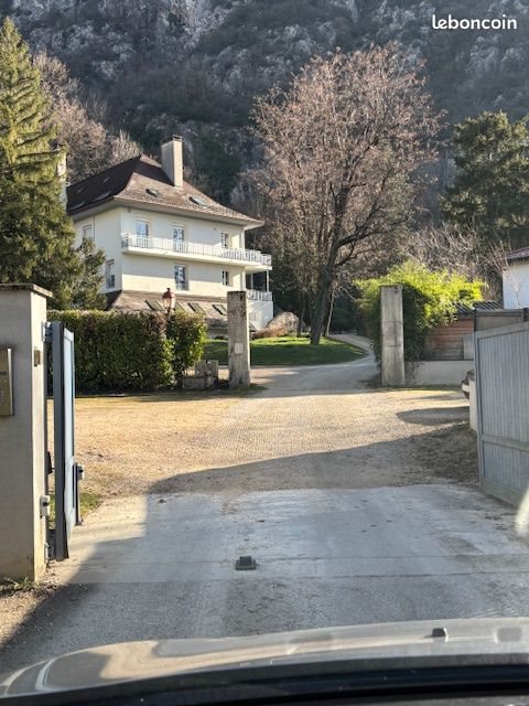 Appartement à louer, 76m², Saint-Egrève