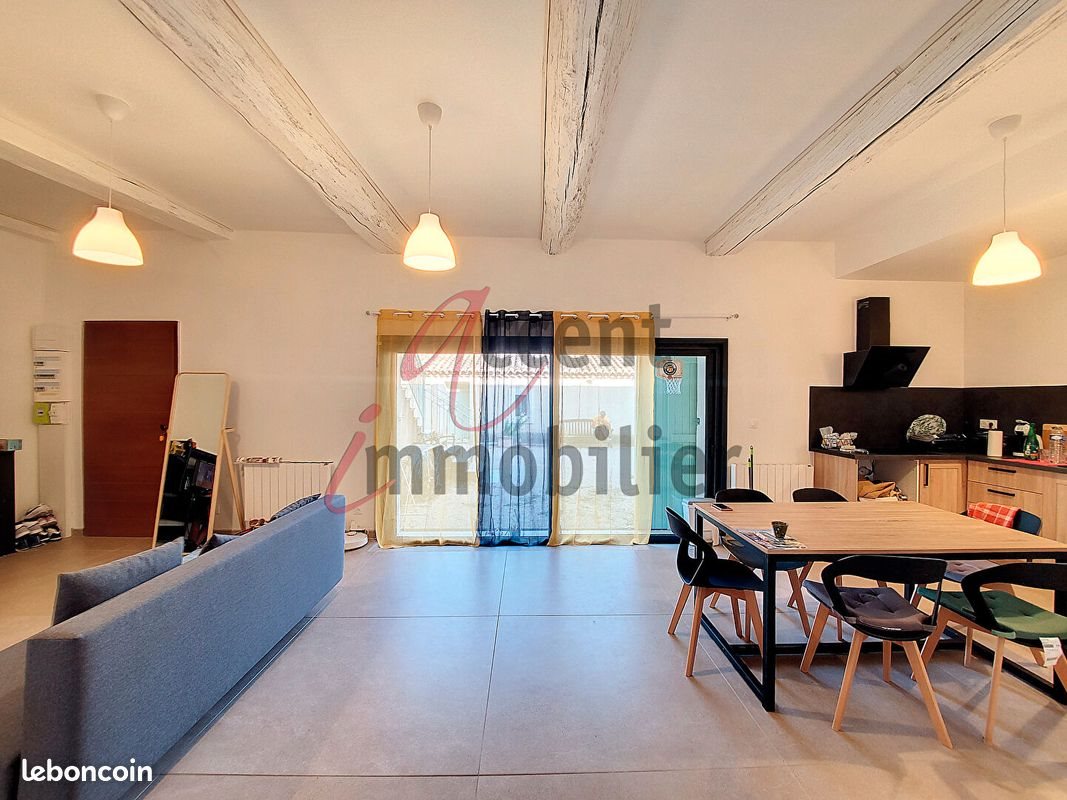 Appartement à louer, 69m², Noves