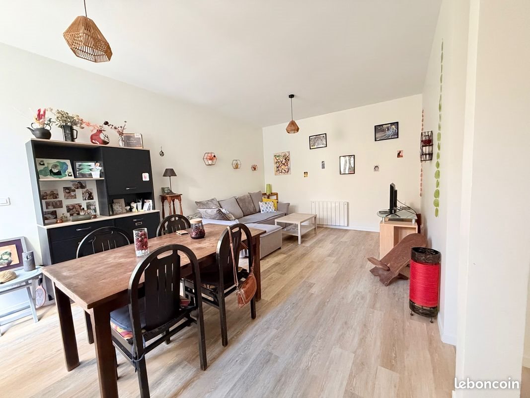 Appartement à louer, 75m², Rochefort