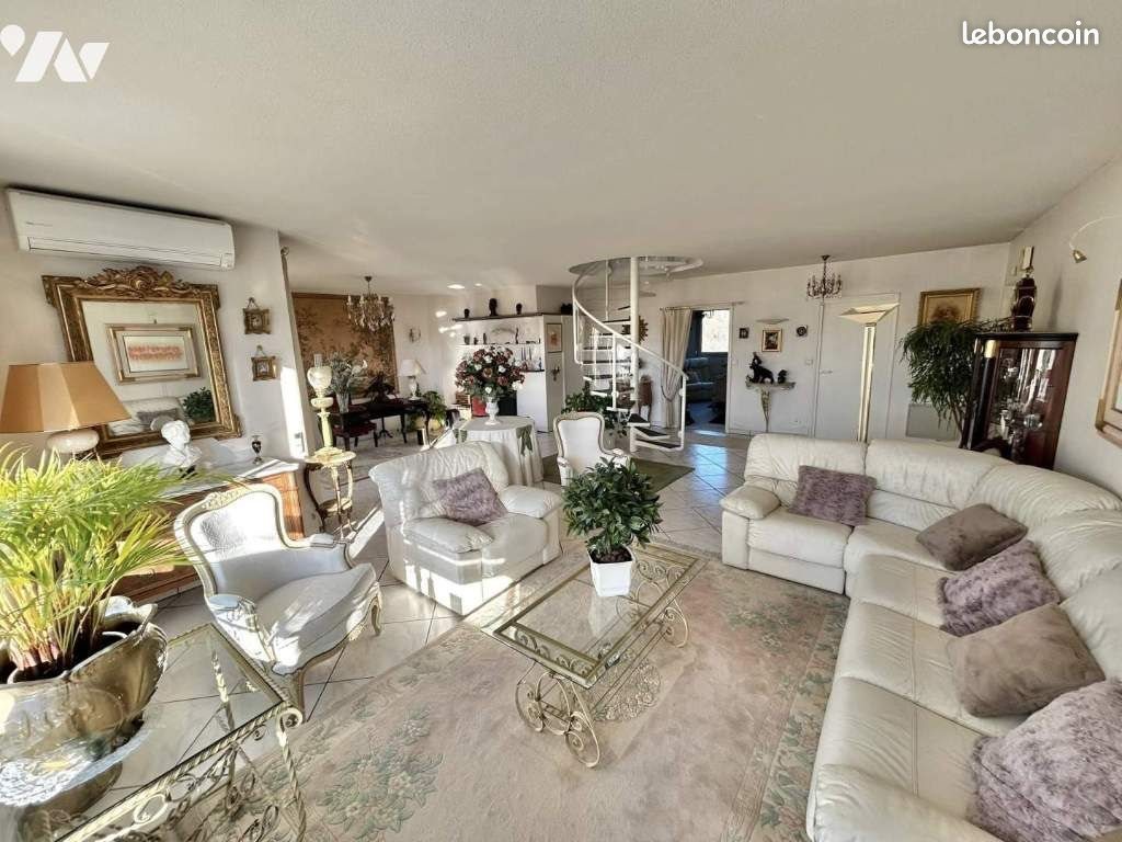 Appartement à vendre, 154m², Saint-Etienne