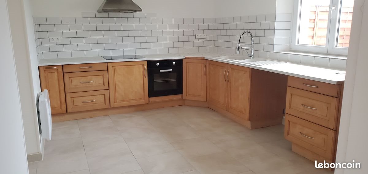 Maison à louer, 75m², Fauguerolles