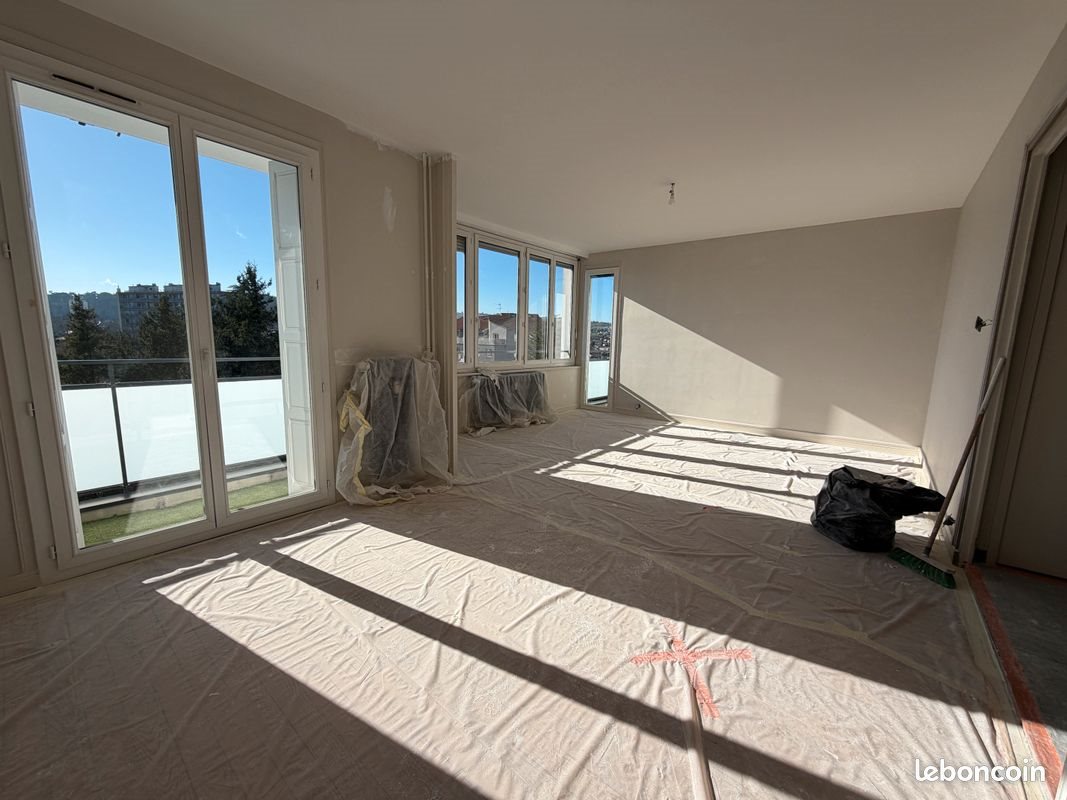 Appartement à louer, 91m², Saint-Priest-en-Jarez