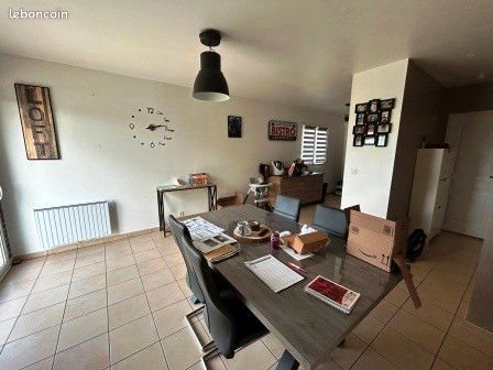 Maison à louer, 90m², Saint-Etienne-du-Vauvray