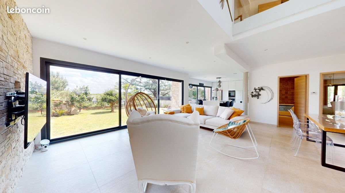 Maison à vendre, 205m², Le Mesnil-le-Roi