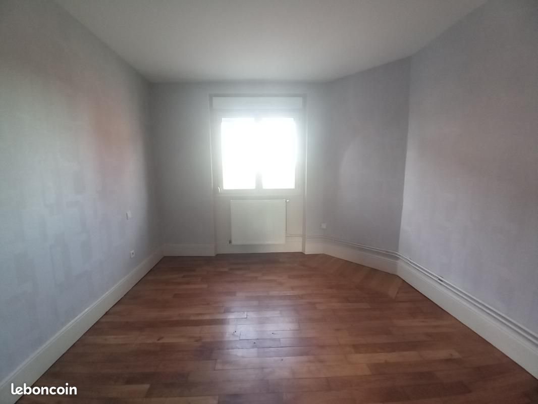 Appartement à louer, 60m², Paray-le-Monial