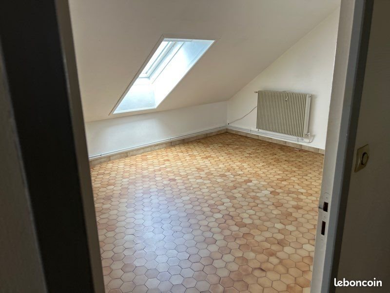 Appartement à louer, 144m², Gueugnon
