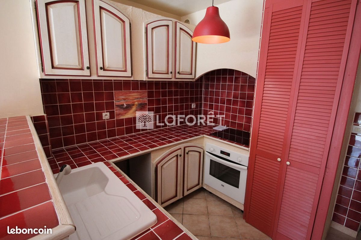 Maison à louer, 47m², Marignane