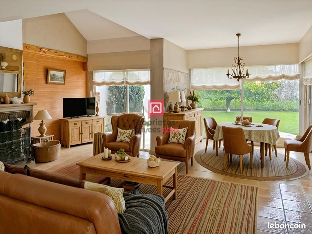 Maison à vendre, 225m², Villeneuve-sur-Yonne