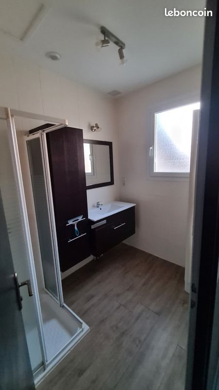 Appartement à louer, 95m², Grosbreuil