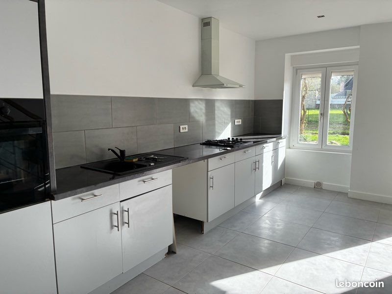 Maison à louer, 85m², Trédion