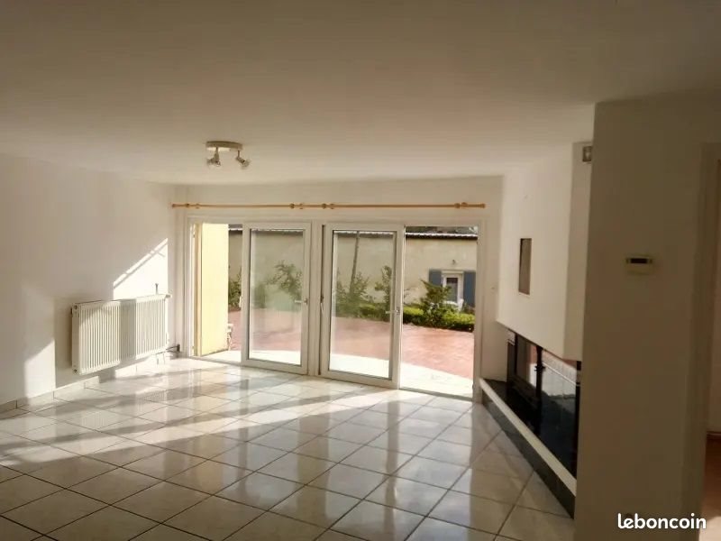 Appartement à louer, 136m², Gramat