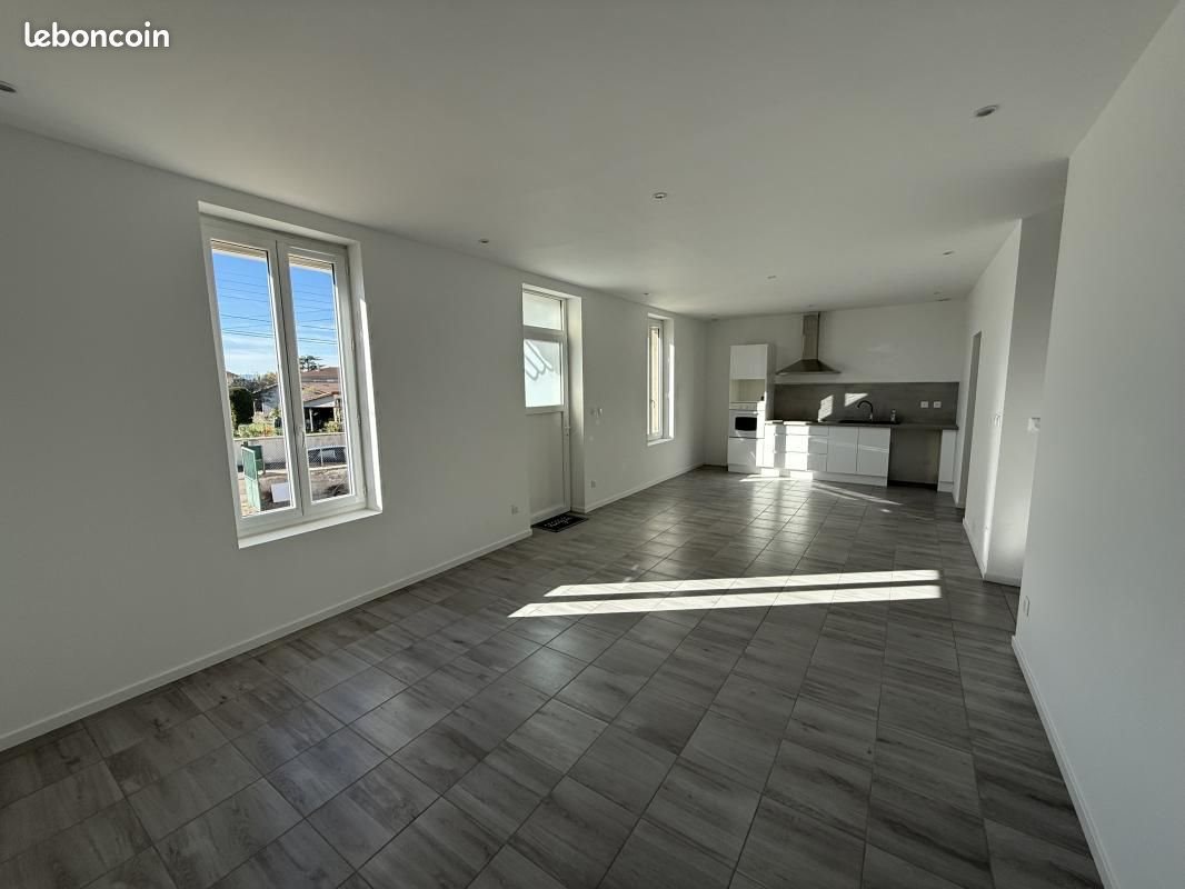 Maison à louer, 90m², Feurs