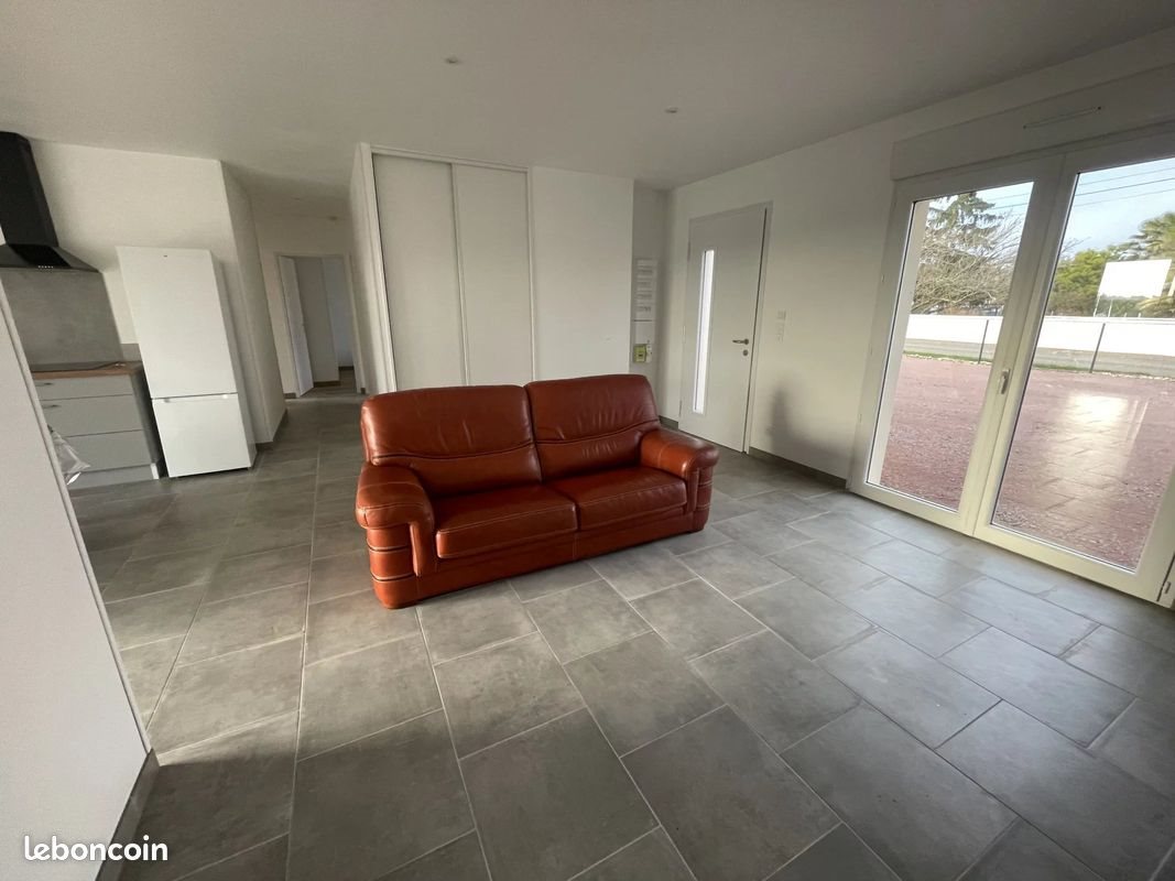 Maison à louer, 92m², Basses