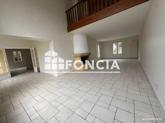 Maison à louer, 187m², Marines