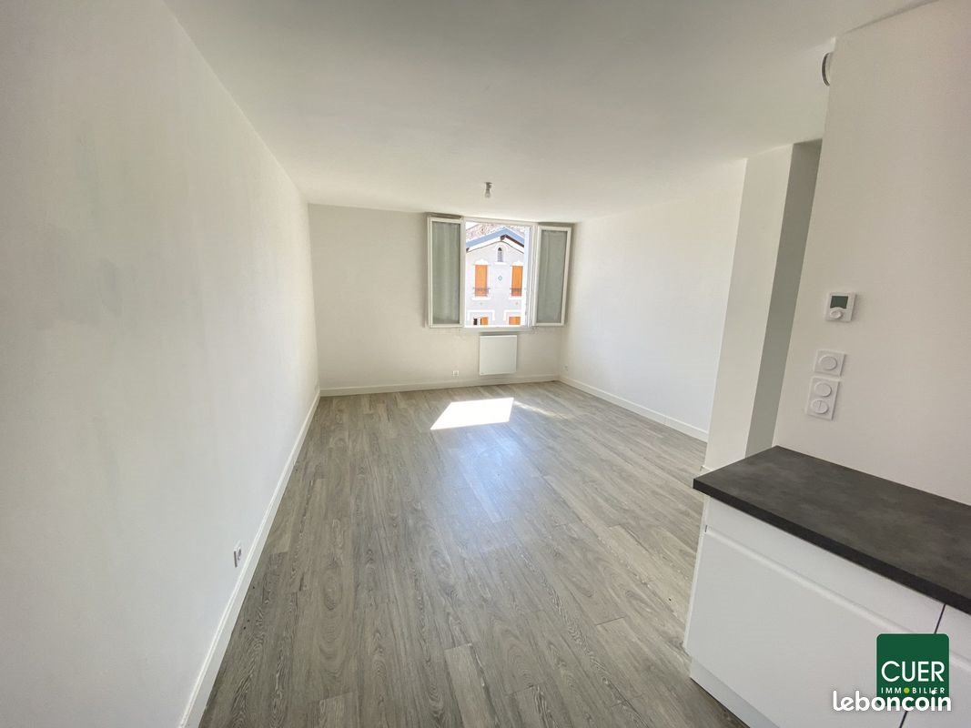 Appartement à louer, 43m², Saint-Péray