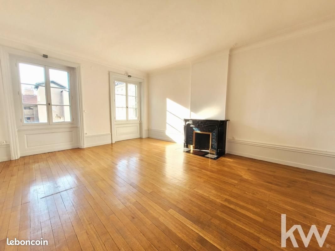 Appartement à vendre, 233m², Saint-Etienne