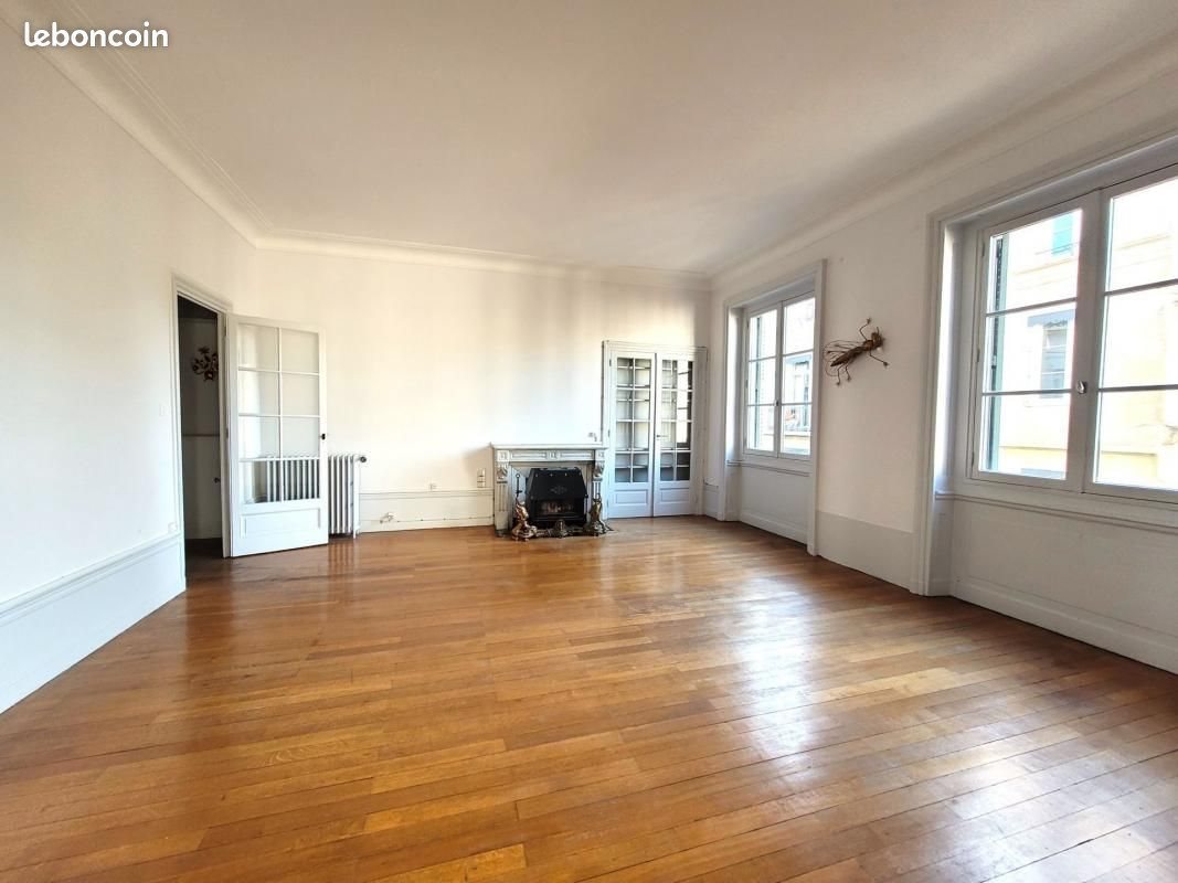 Appartement à vendre, 233m², Saint-Etienne