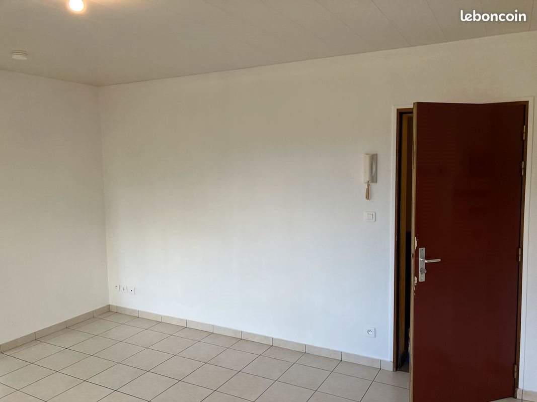Appartement à louer, 26m², Clémont