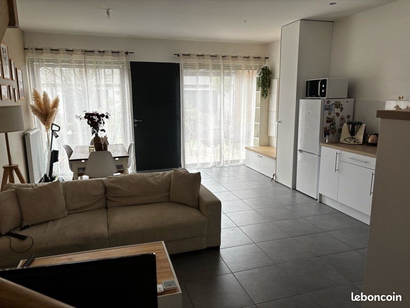 Appartement à louer, 65m², Varennes-lès-Mâcon