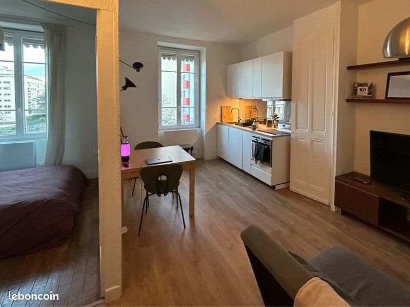 Appartement à louer, 28m², Lyon 8ème