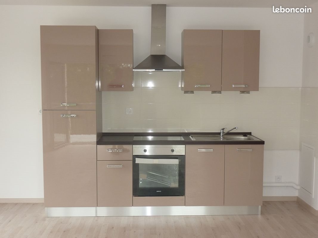 Appartement à vendre, 65m², Pont-Sainte-Marie