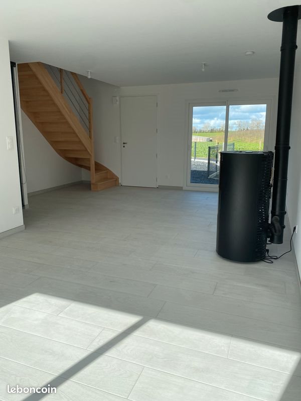 Maison à louer, 95m², Lingèvres