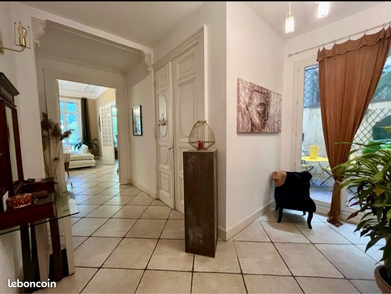 Appartement à vendre, 140m², Nîmes