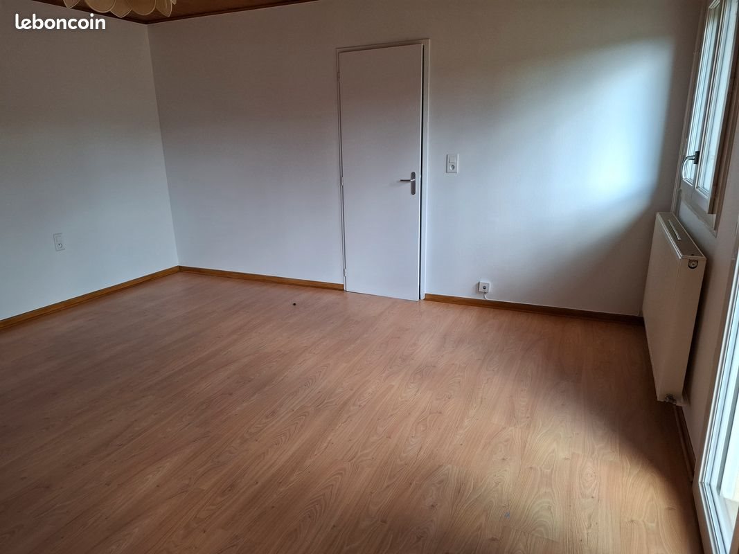 Maison à louer, 81m², Géovreisset