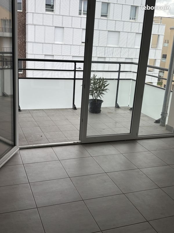 Appartement à louer, 47m², Tinqueux