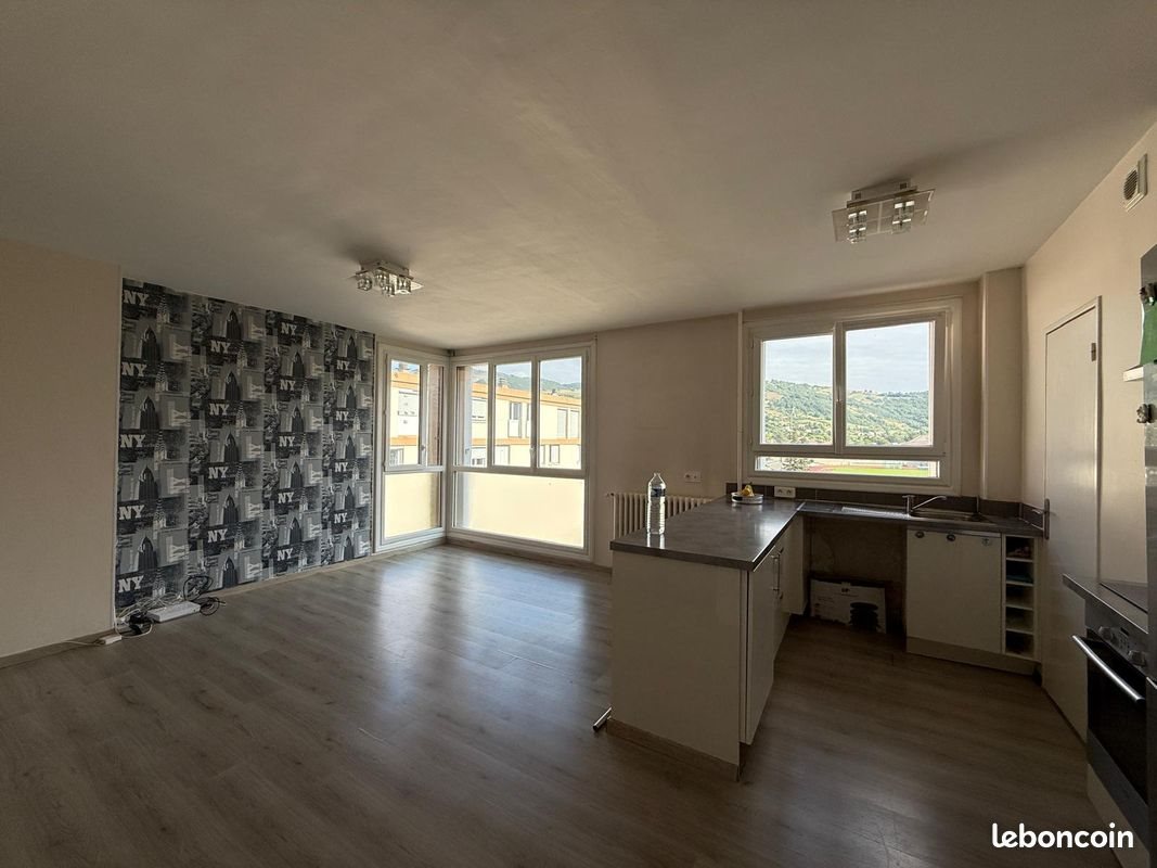 Appartement à louer, 62m², Millau