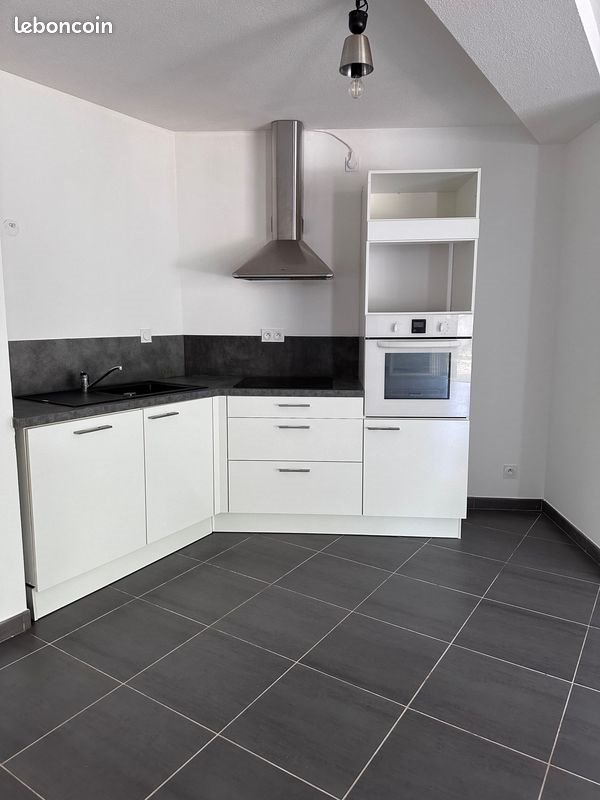 Appartement à louer, 90m², Nîmes