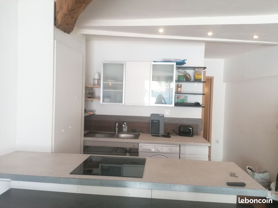 Appartement à louer, 50m², Combes