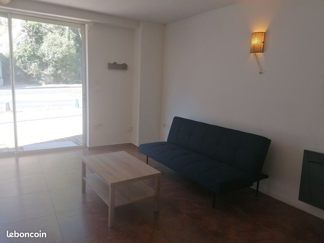 Appartement à louer, 50m², Combes