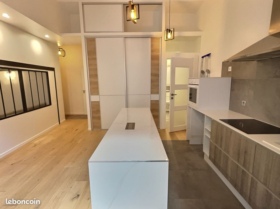 Appartement à louer, 54m², Toulon