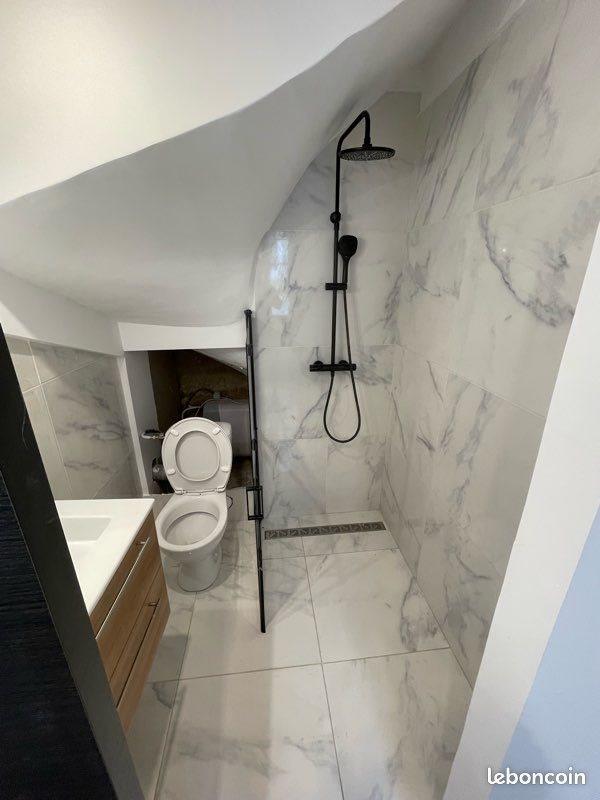 Appartement à louer, 19m², Pélissanne