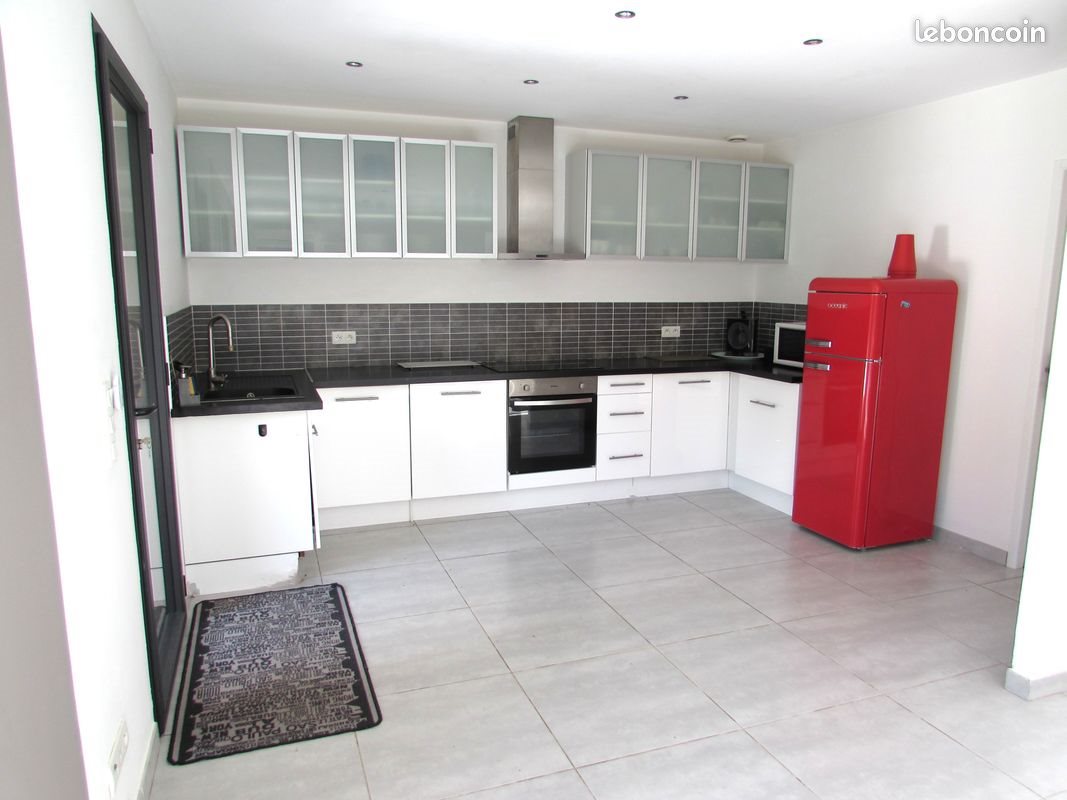 Maison à louer, 142m², Cornillon-Confoux