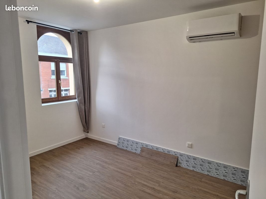 Appartement à louer, 70m², Saint-Amand-les-Eaux