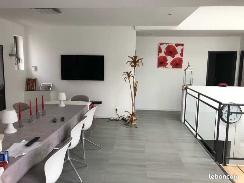 Maison à louer, 270m², Limonest