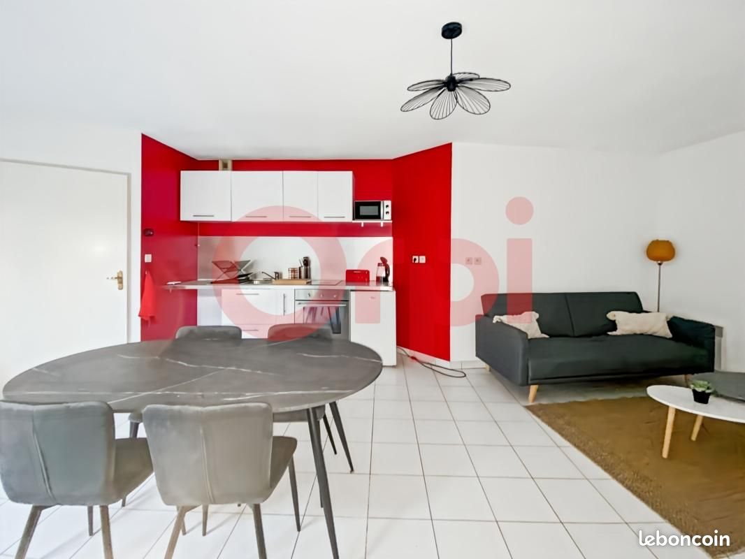 Appartement à louer, 48m², Lyon 8ème