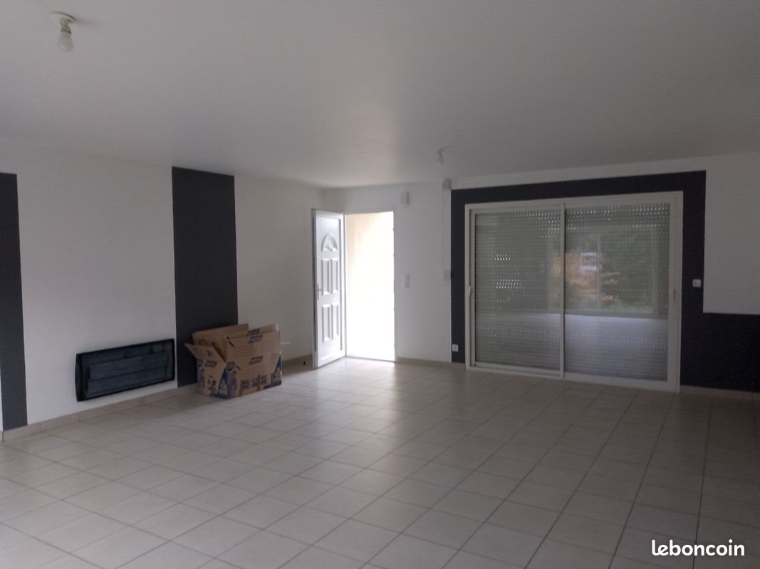 Maison à louer, 105m², Sainte-Livrade-sur-Lot