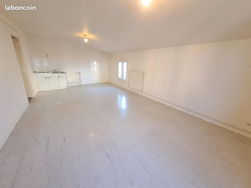 Appartement à louer, 68m², Chazelles-sur-Lyon