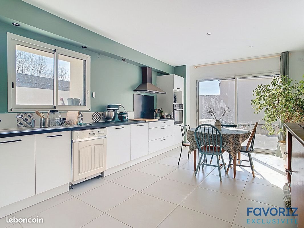 Maison à vendre, 136m², Villecomte