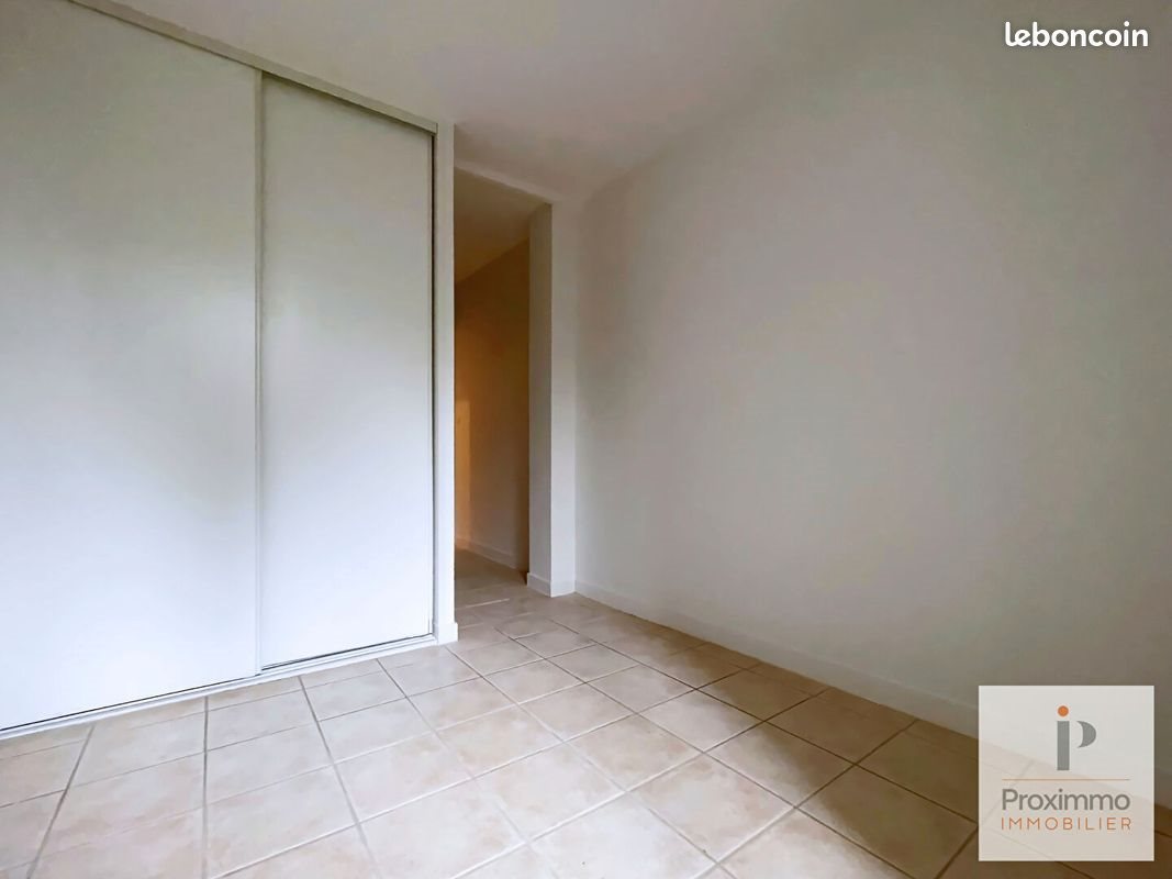 Appartement à louer, 39m², Guignen
