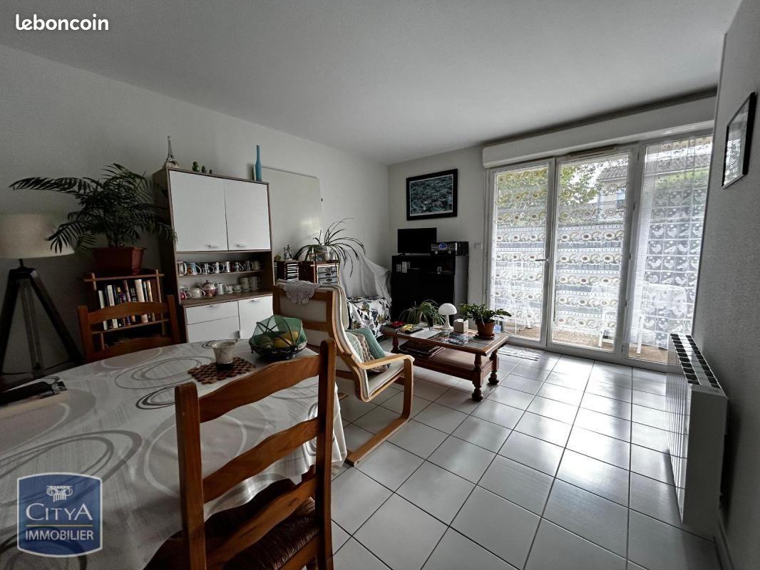 Appartement à vendre, 47m², Terrasson-Lavilledieu